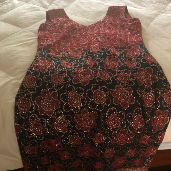 Beautiful Indian Pakistani suit - Picture 3 of 9